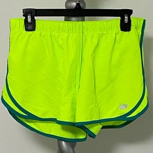 New Balance Accelerate Shorts